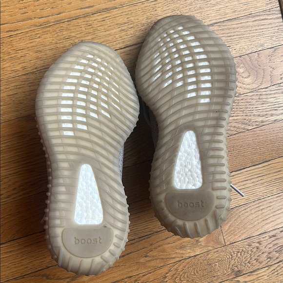 Adidas Yeezy Boost 350 V2 - Gray and Black - Picture 2 of 6